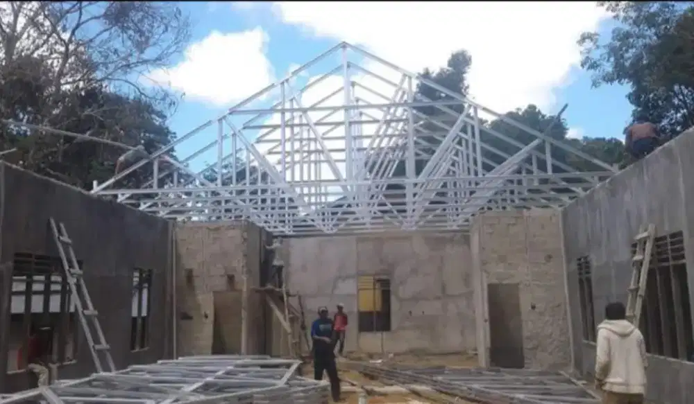 Jasa perbaikan atap pasang atap bajaringan kanopi dan plafon pvc