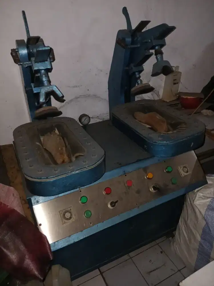 Mesin Press Sepatu/sendal Otomatis 2 Second Normal