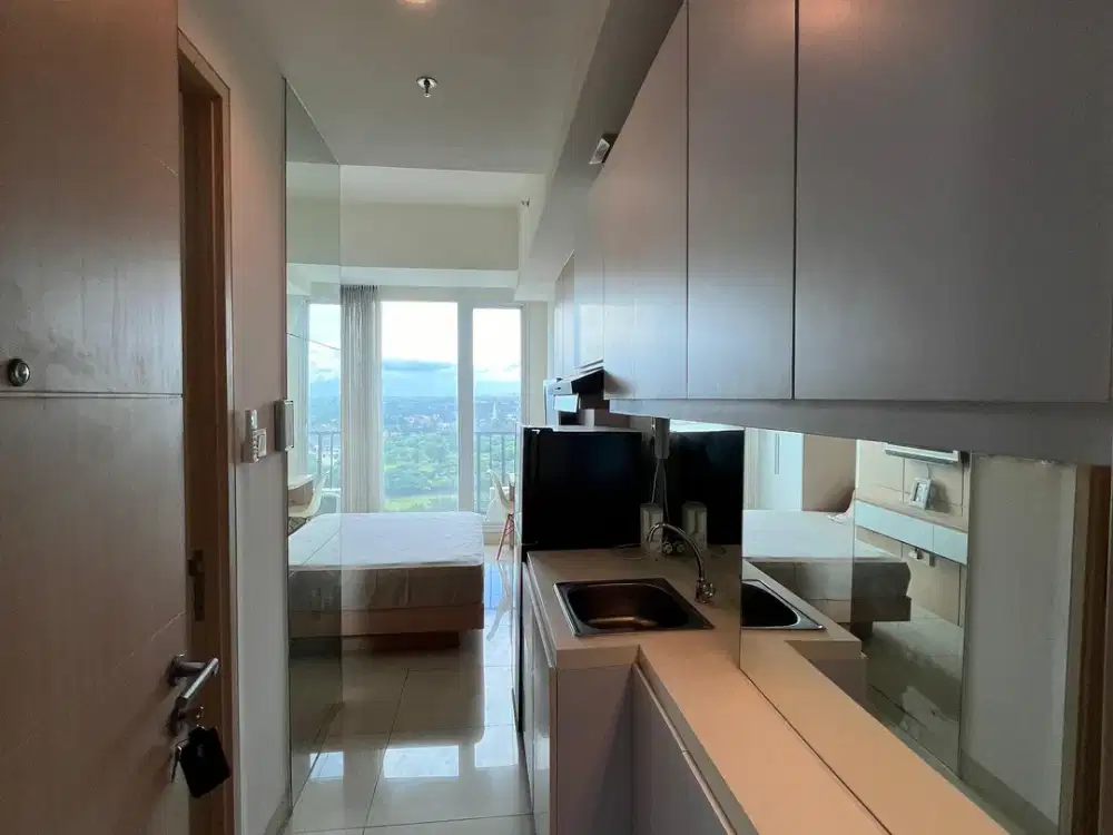 DIJUAL APARTEMEN TREEPARK BSD FULL FURNISH LANTAI 12 VIEW GUNUNG