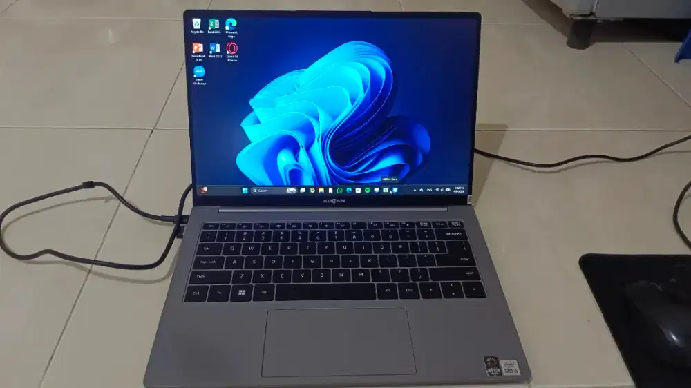 Laptop Advan WorkPro 1701 i5-1035G7 8GB 512GB
