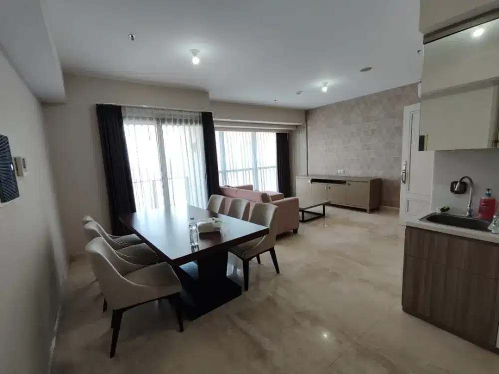 Disewakan Unit 3BR jadi 2BR Furnish with Privat Lift Apt The PEAK, SBY