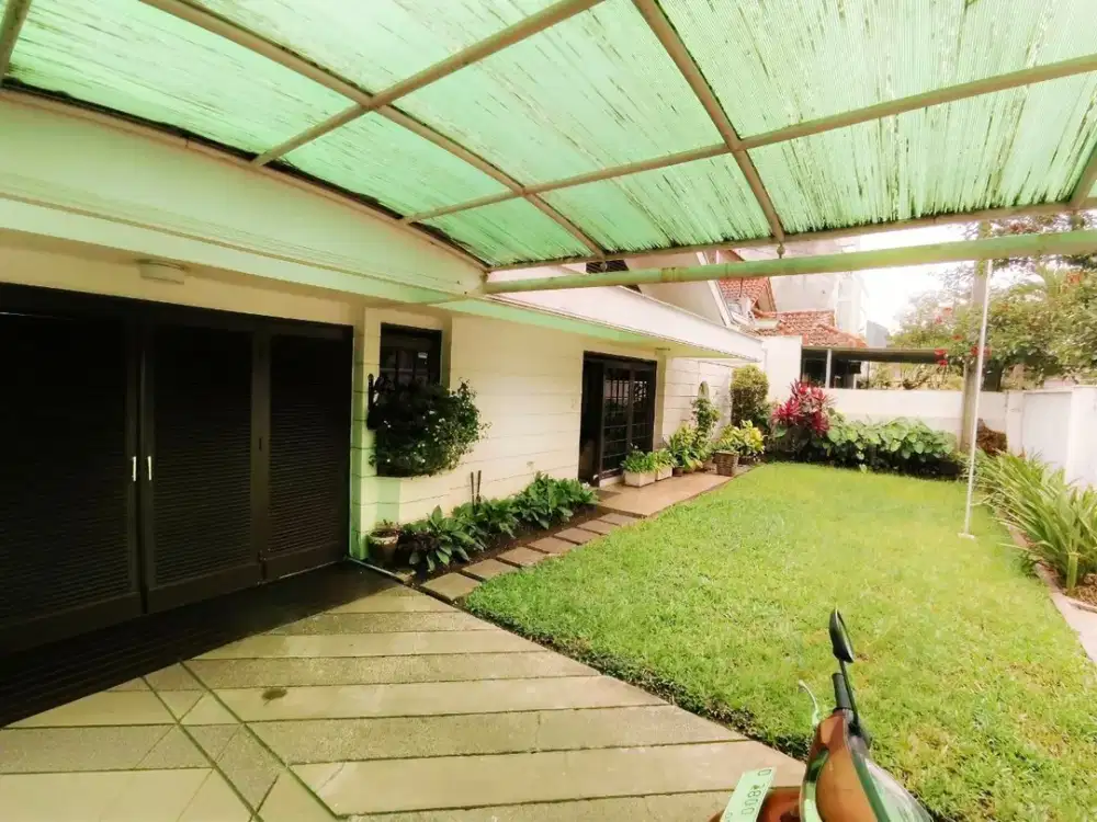 Jual Cepat Jarang Ada Rumah Strategis Terawat di Turangga Buah batu Bandung