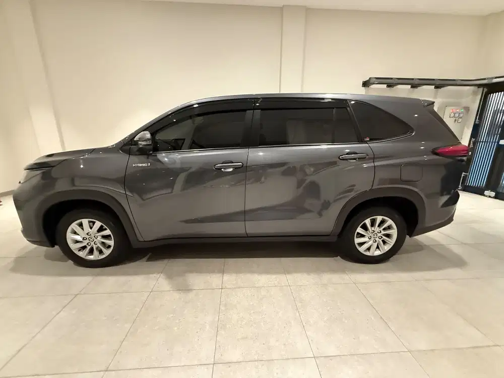 Innova Zenix G Hybrid 2023