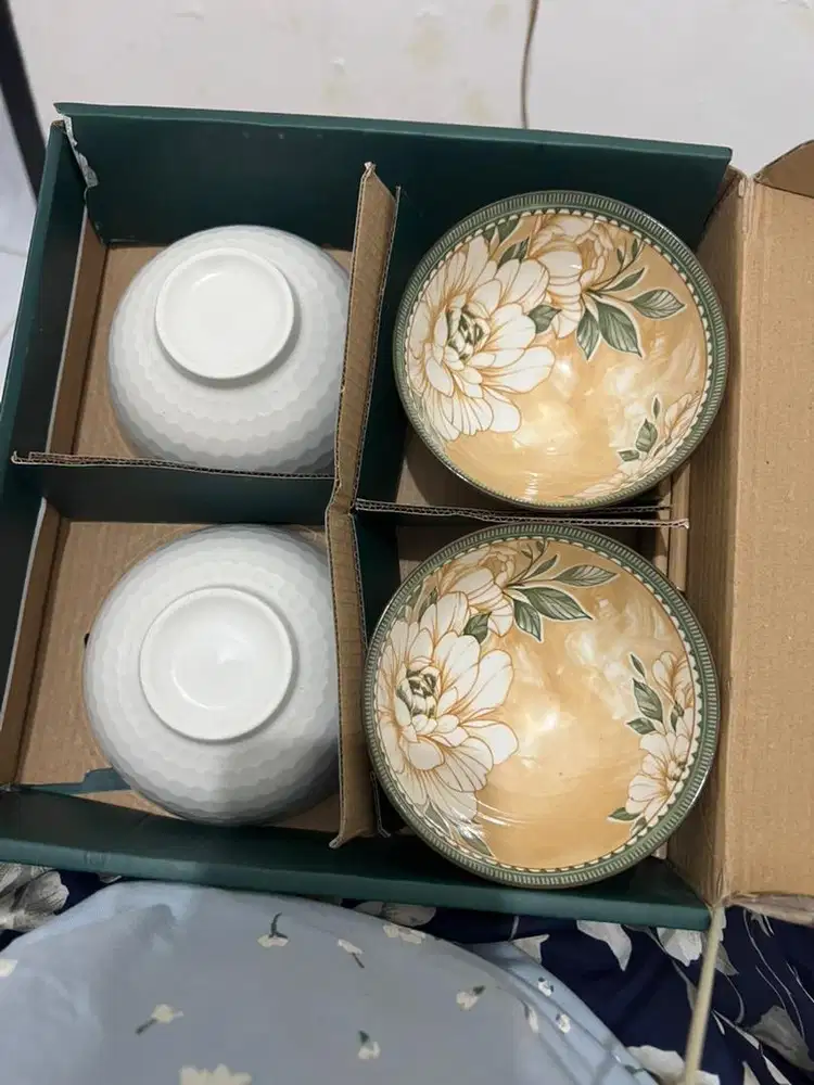 Set mangkuk isi 4 free sumpit