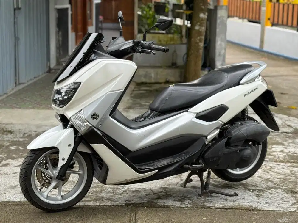 Yamaha nmax 2017 lengkap murah