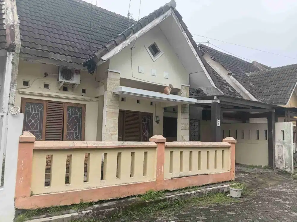 Rumah dalam perumahan babarsari dekat kampus upn ykpn isntiper uin