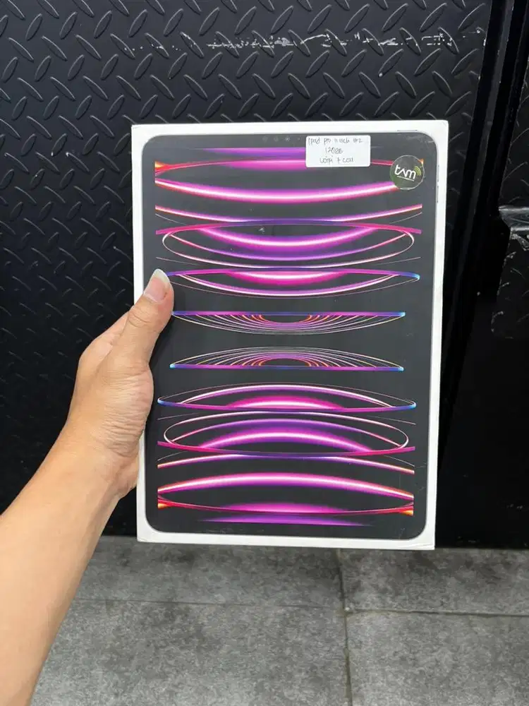New BNIB iPad pro 11-inch 128 wifi M2 garansi resmi iBox