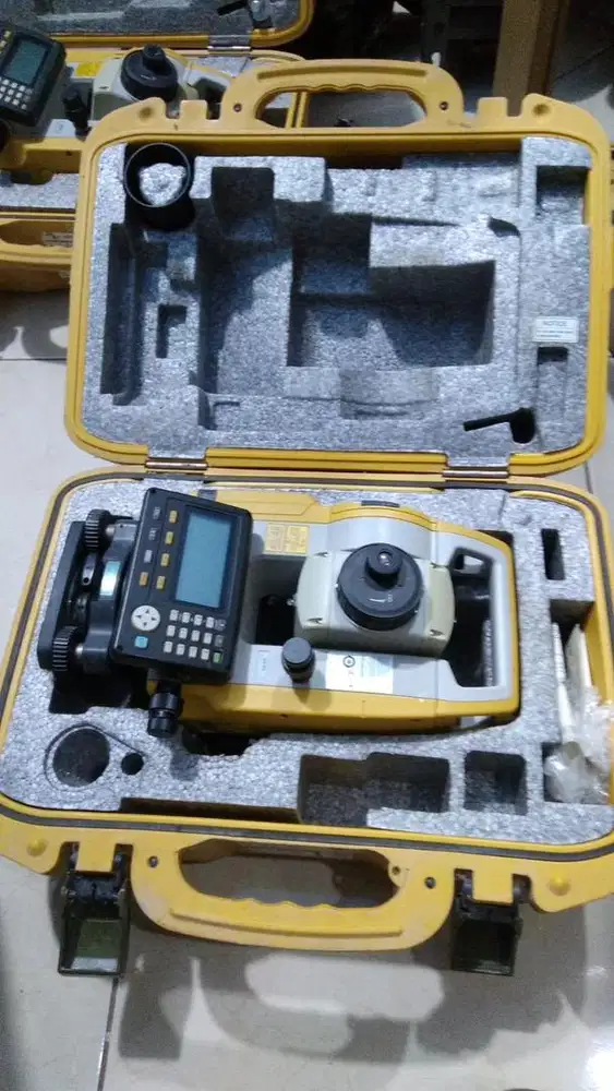 Total station topcon es 65 mulus