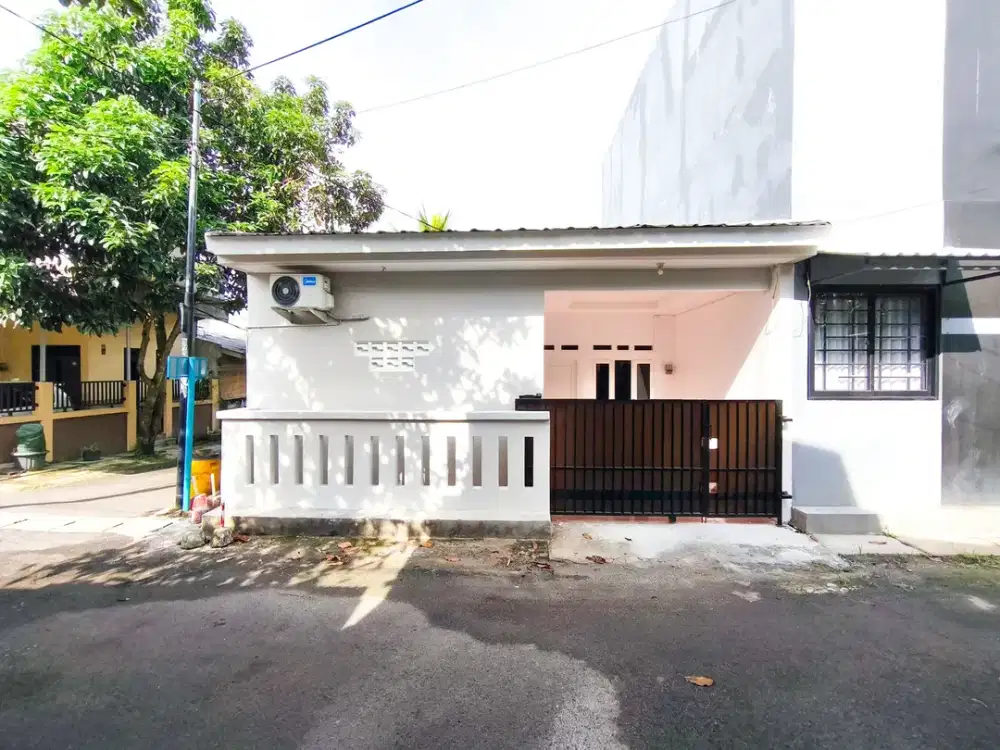 Rumah SHM 15 Menit ke Mall Paradise Walk Serpong Hadap Timur J-44209