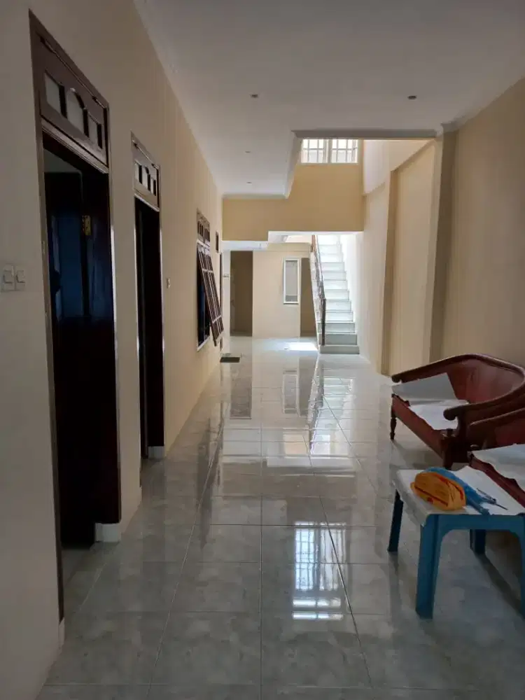 Disewakan/Jual Rumah Second Terawat di Area Simpang Darmo Permai, SBY