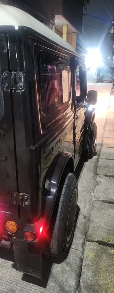 Suzuki Jimny 1981 Bensin