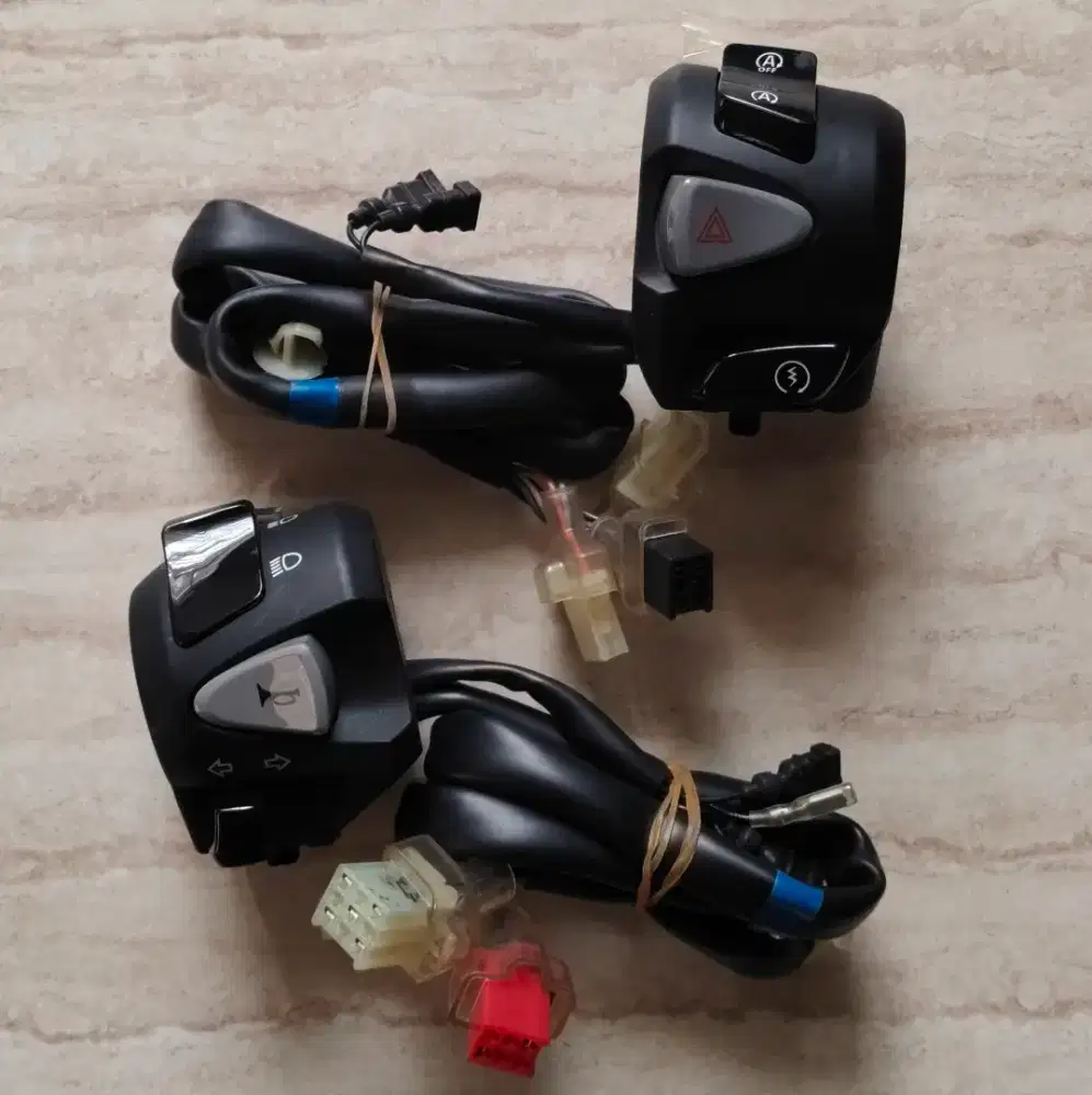 Honda ADV 160 saklar holder hand grip dan aksesoris lainnya