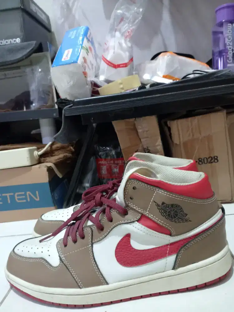 Dijual Nike Air Jordan 1 Mid Size 44