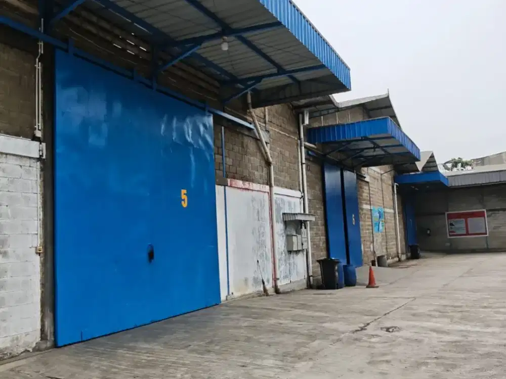 Di Sewakan Gudaang Luas 540 M2 di Jalan Raya, Karawaci Tangerang Kota
