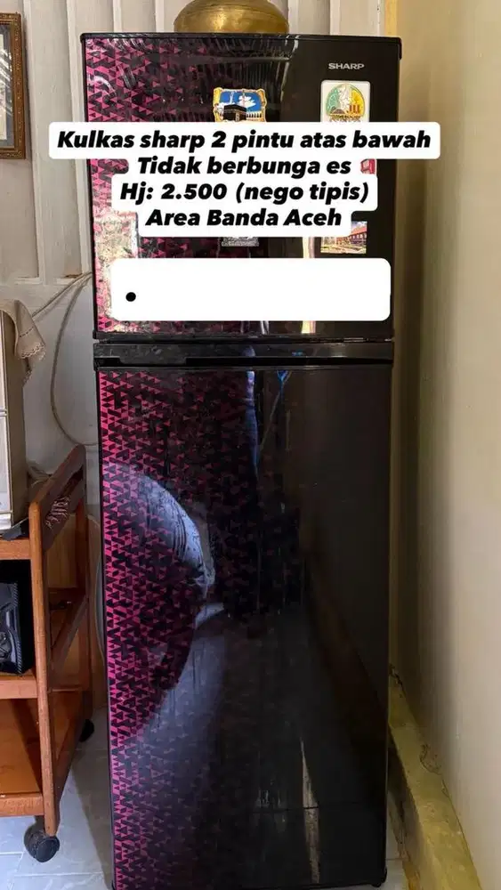 Preloved Kulkas sharp 2 pintu atas bawah