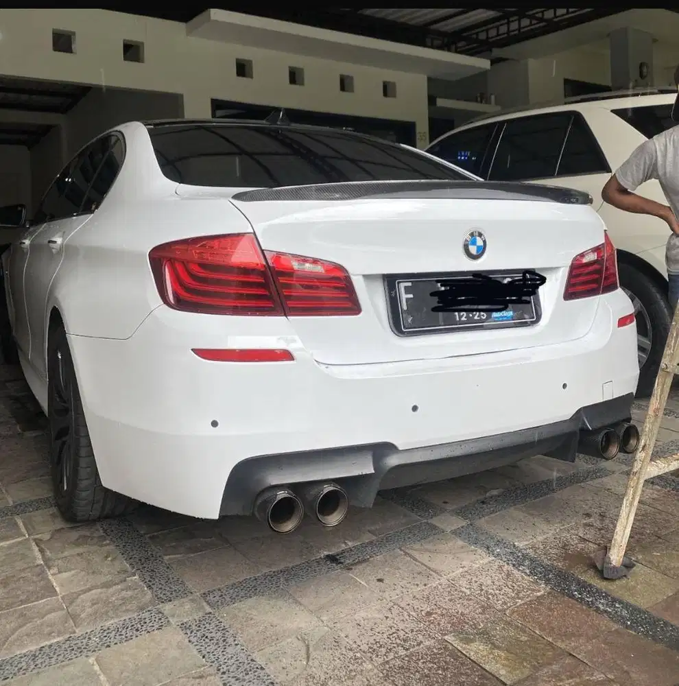 BMW 528i Luxury Facelift LCI Free M5 Package Mobil Pribadi Kesayangan