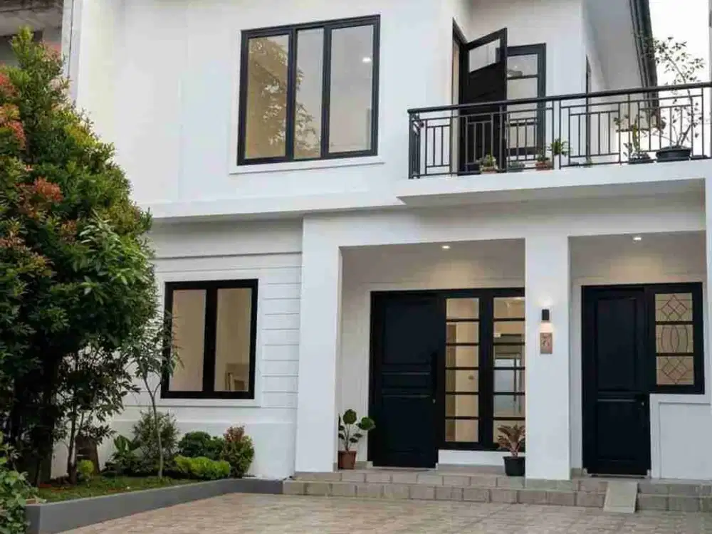 Dijual cepat rumah minimalis 2 lantai siap huni di kota wisata