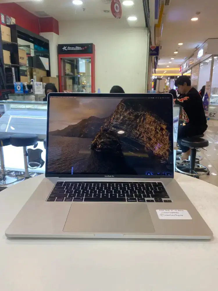 MacBook Pro 2019 16 inch