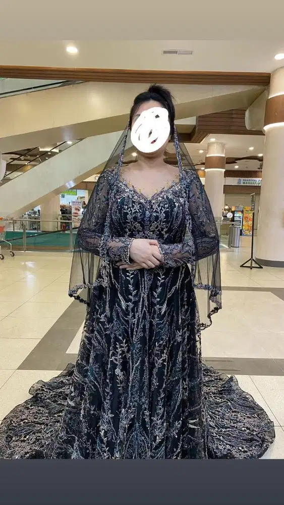 Wedding Tail Dress Glamour Hitam