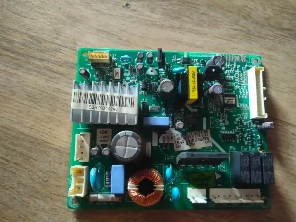 Modul kulkas 2 pintu inverter merek LG