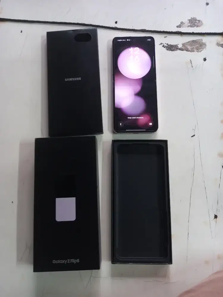 Samsung galaxy Flip 5 5G 8/256 lengkap