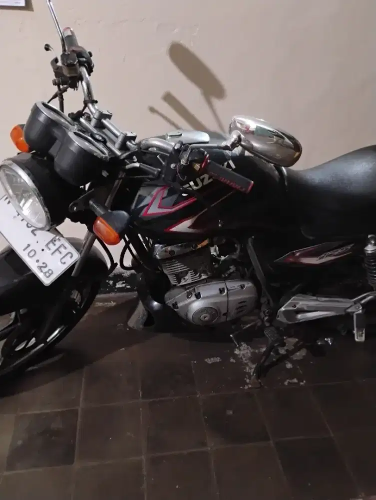 SUZUKI THUNDER 125EN