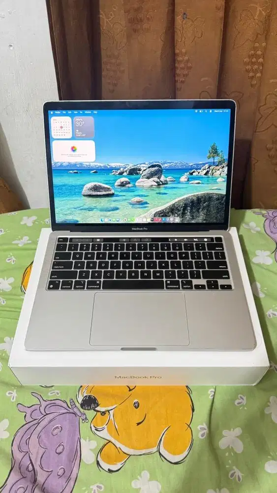 Macbook Pro M2 2022 8gb/512gb Fullset
