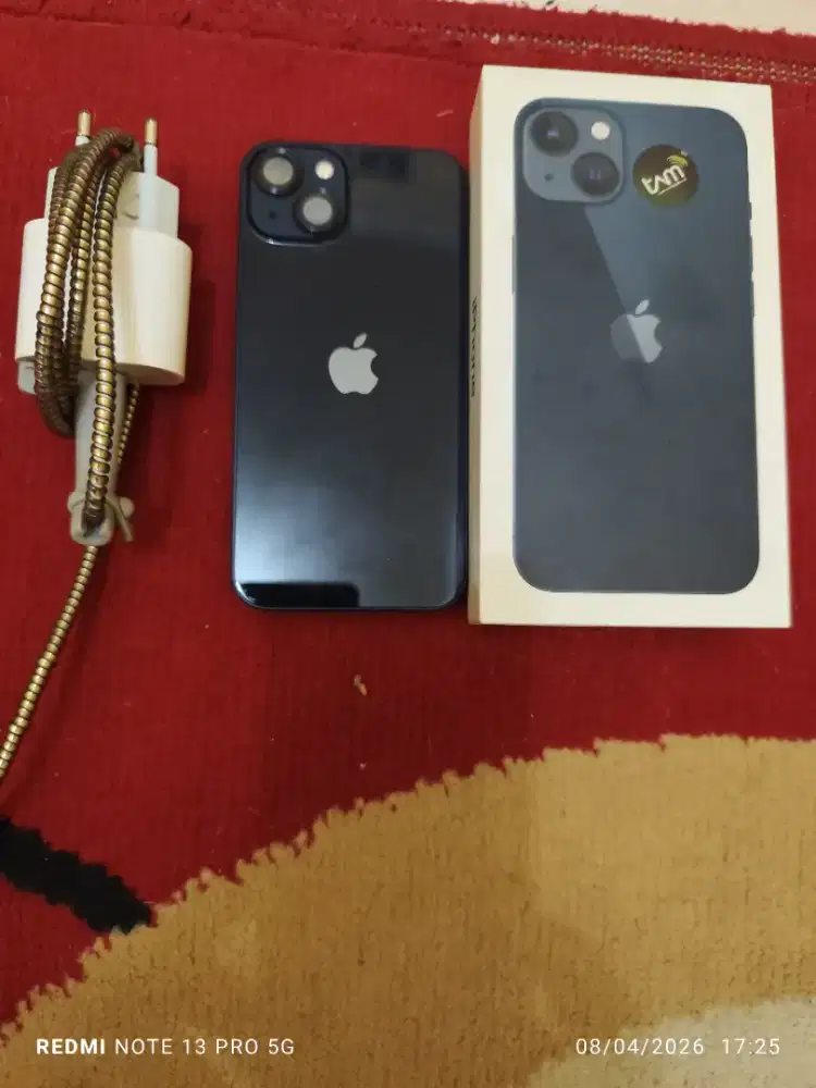 iphone 13 ibox.. Like new