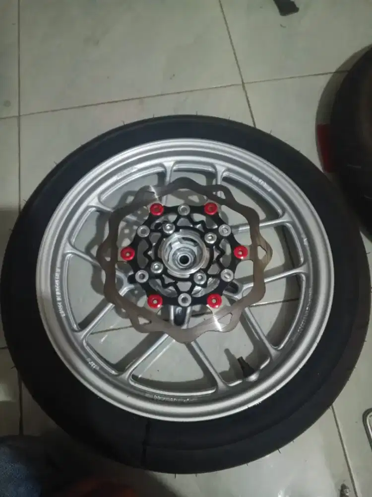 Juali santay pelek Vario ORI  full satu set dengan ban