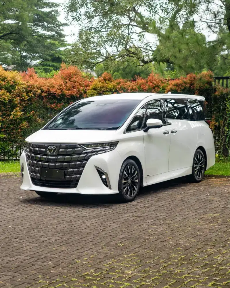 Toyota Alphard Hybrid 2.5  HEV 2023