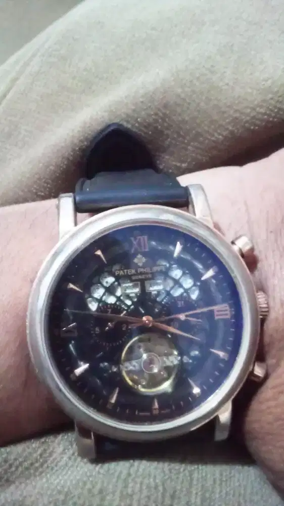 Jam tangan Patek Philip automatis