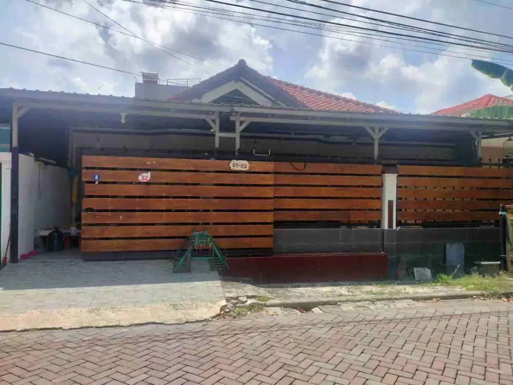 Dijual rumah di satelit Utara dekat Pakuwon mall Surabaya