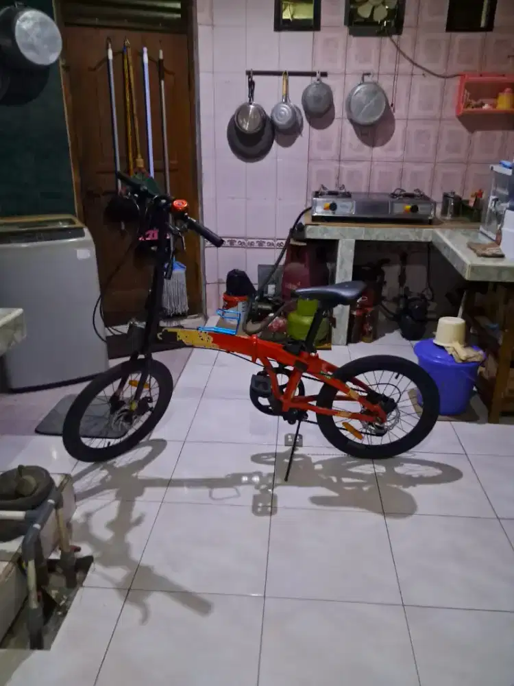 Sepeda lipat ecosmo spesial edition indomie