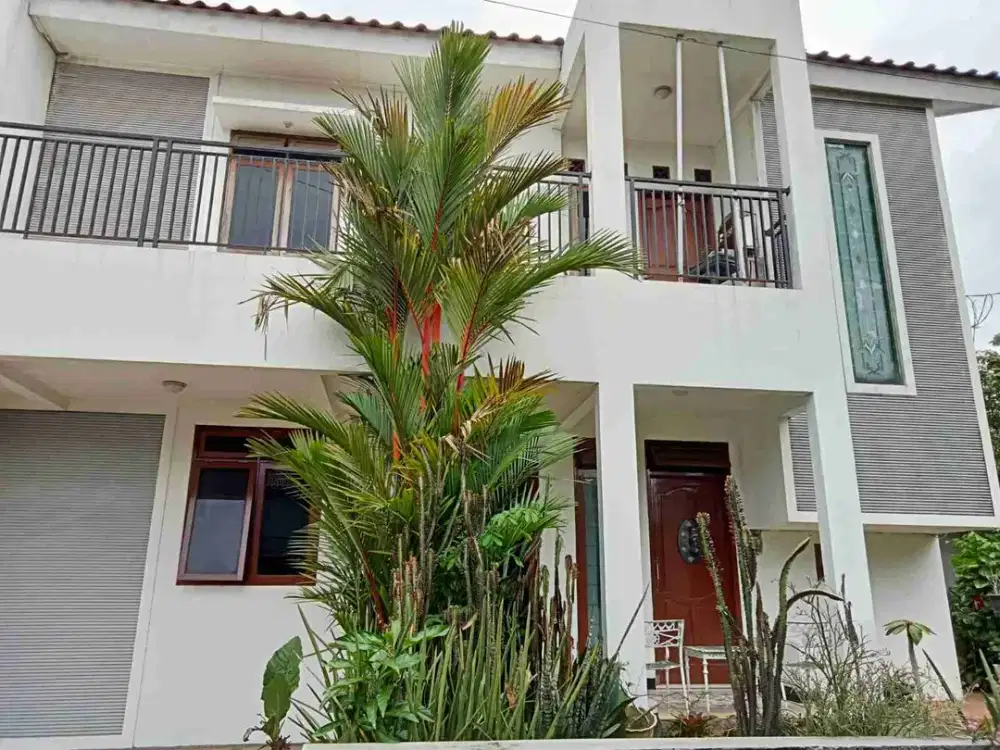 Rumah 2 Lantai ada Private Pool di Bintaro Jaksel