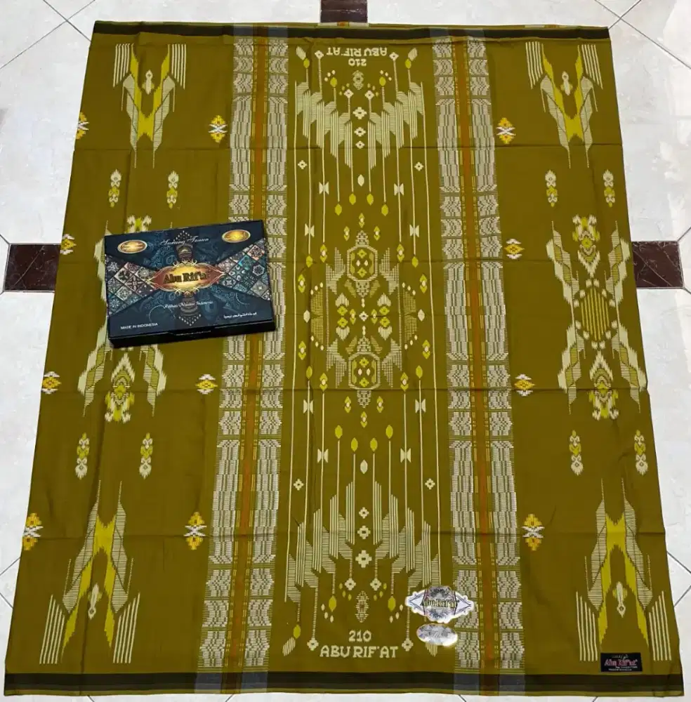 SARUNG ABU RIF'AT SONGKET - GOLD CLASS