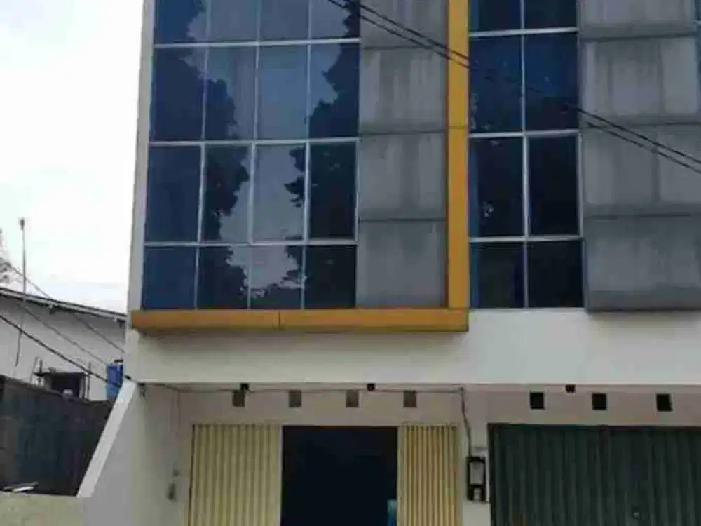 Ruko 3 Lantai 4x17 Disewa Dijual di Bogor Selatan