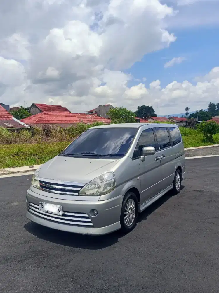 Nissan Serena 2012 matic