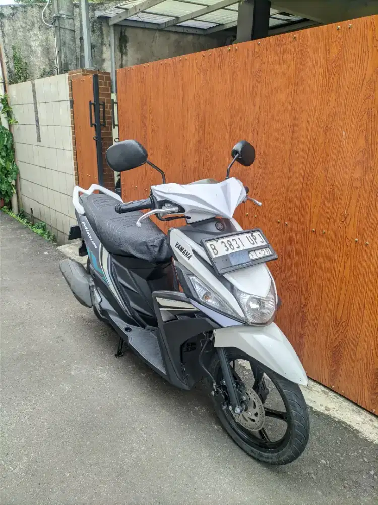 Bissmillah dijual motor Yamaha Mio M3 2018 istimewa