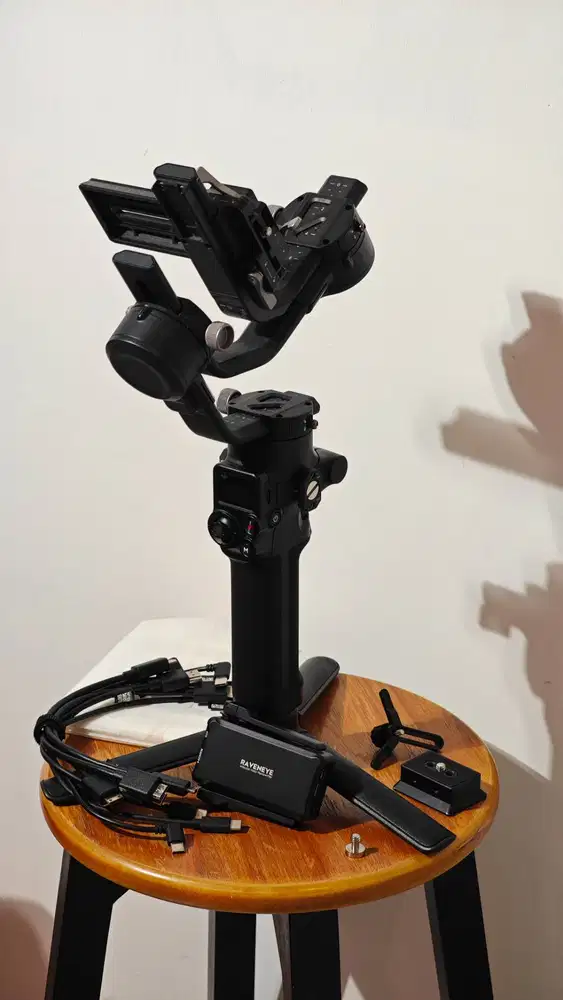 DJI RONIN SC 2 / RSC 2 STABILIZER GIMBAL KAMERA + Raven Eye