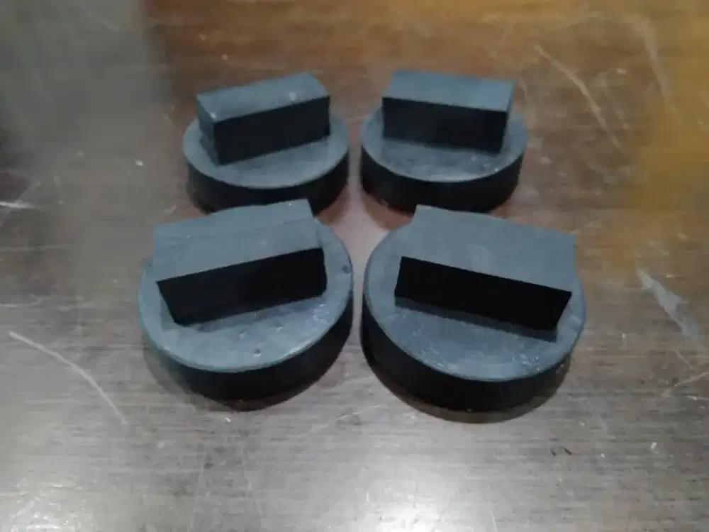 Karet Dudukan Dongkrak Mini Cooper