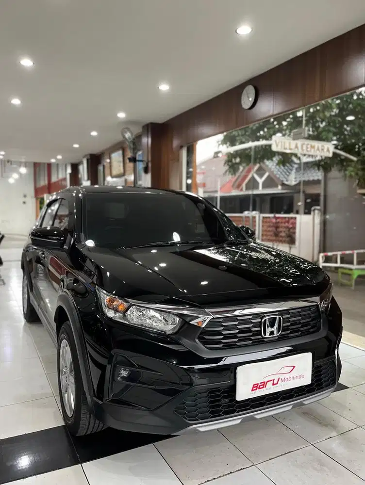 Honda WRV 2024 AT E CVT 1.5cc Tgn 1 Full Original Tanpa Cacat Like New