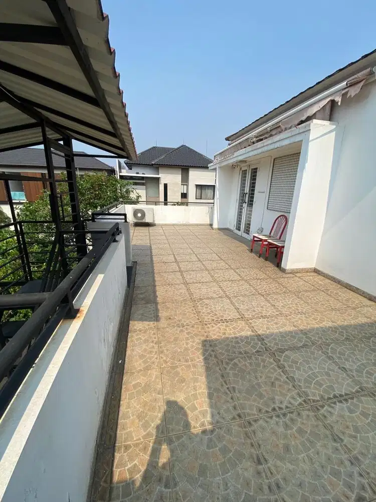 HOT SALE!!!RUMAH MEWAH LUAS DI KAWASAN ELIT SIAP HUNI LOKASI STRATEGIS