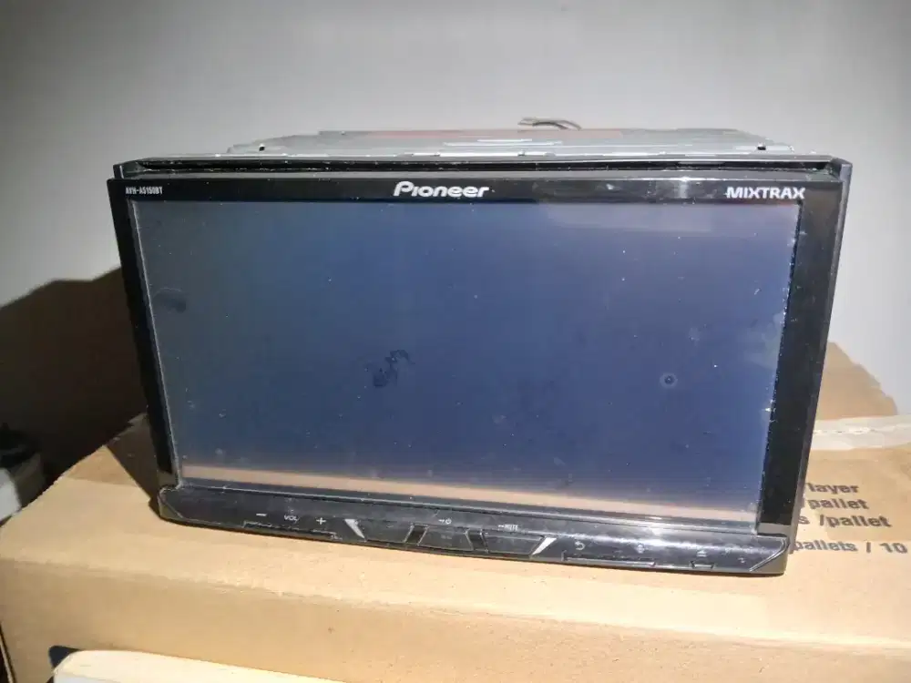 Head Unit Pioneer AVH-A5150BT