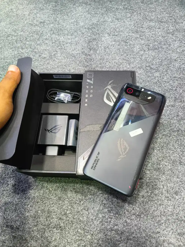 Asus ROG Phone 7 8/256gb