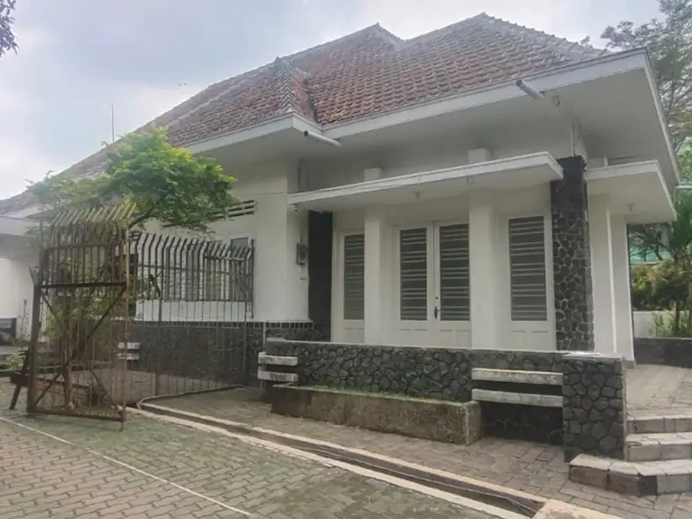 Sewa Rumah Klasik Bogor Surya Kencana 800m2 Cocok Resto Cafe Klinik