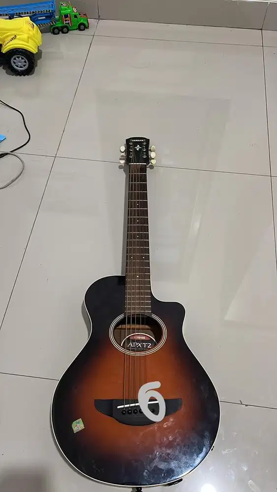 Gitar Yamaha Ori. APX T2 Brown