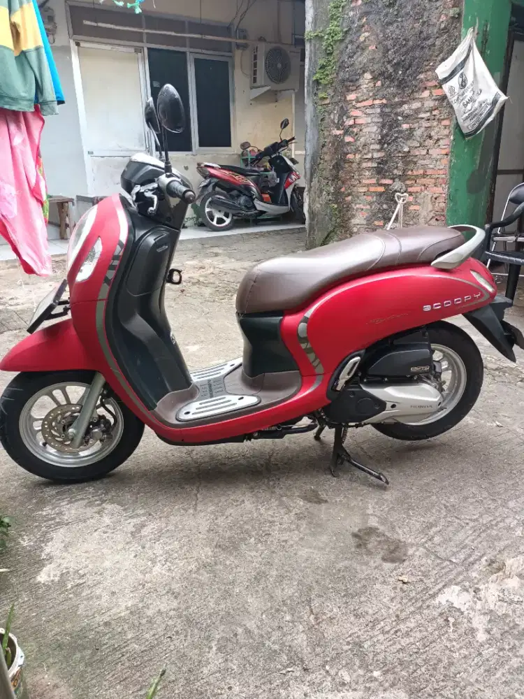 Di jual Honda Scoopy tahun 2021