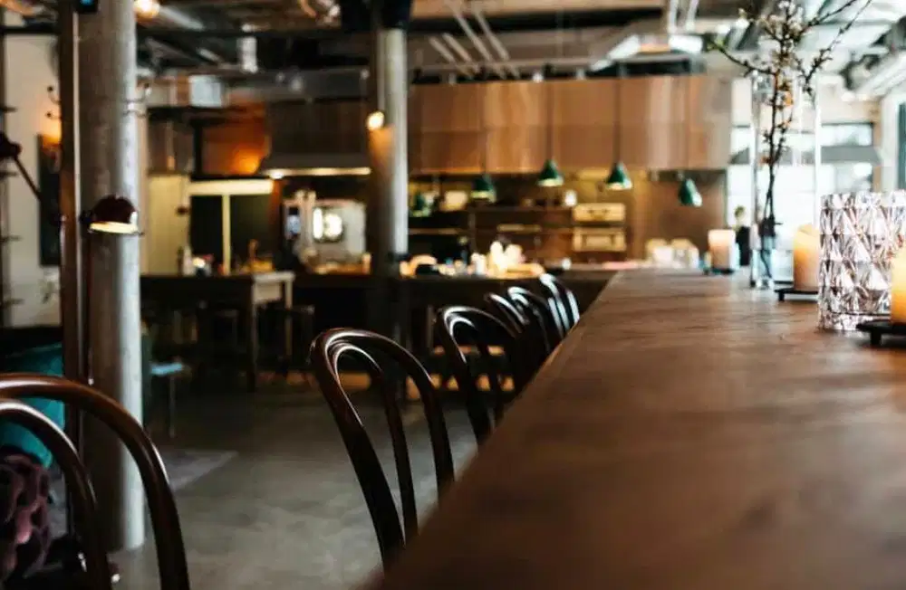 WAITRESS & CLEANING, PEREMPUAN