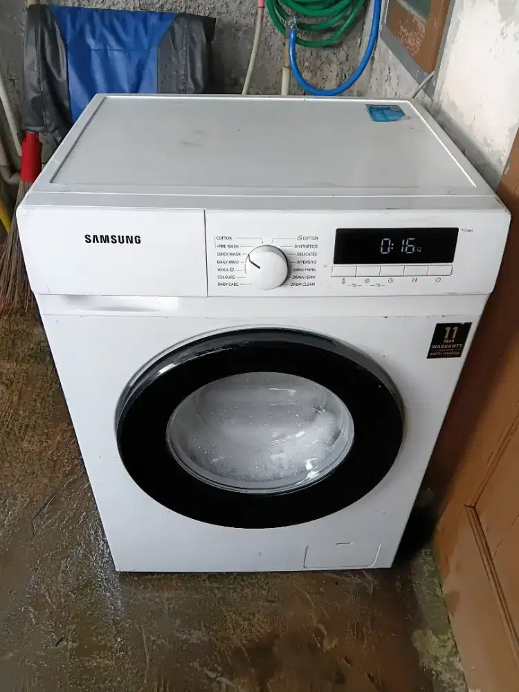 Mesin cuci front loading SAMSUNG inverter