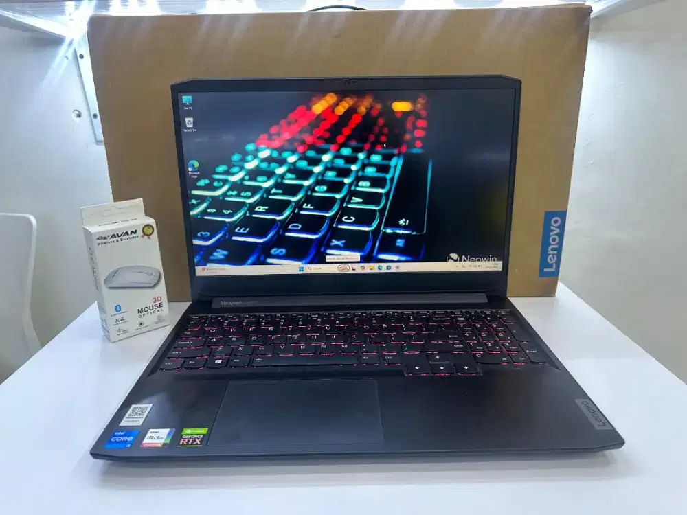LENOVO IDEAPAD GAMING 3 
CORE i5-11400H
RAM 8GB/512GB RTX 3050 4GB